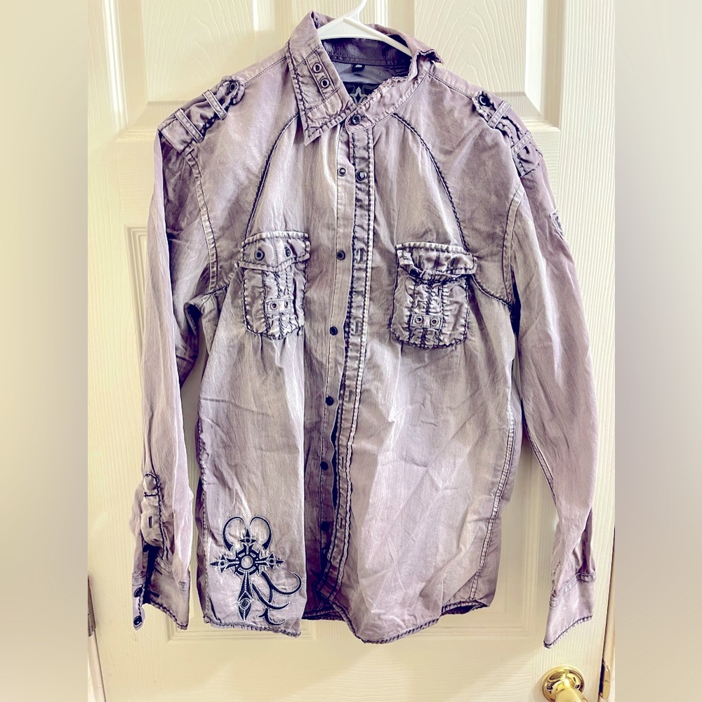 Roar button down